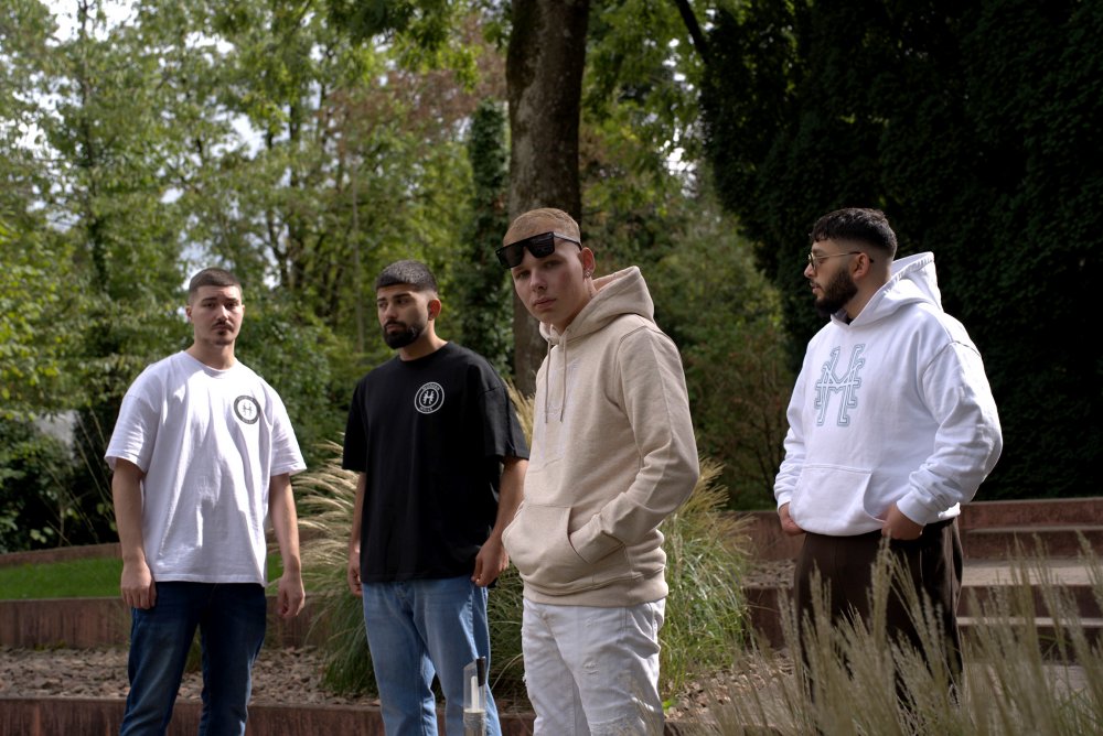 Printed drop shoulder t-shirt