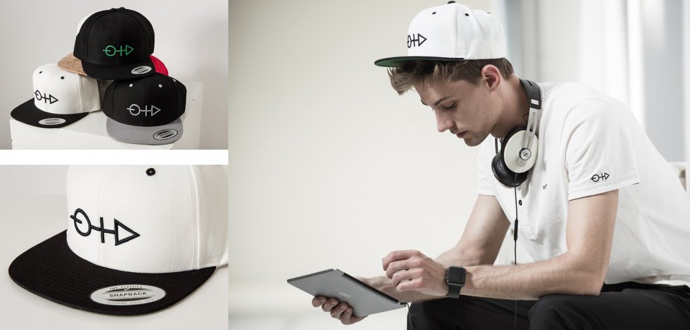 Rakaille CompanyHorthing Fashion Startup Cap-3D logo-stick