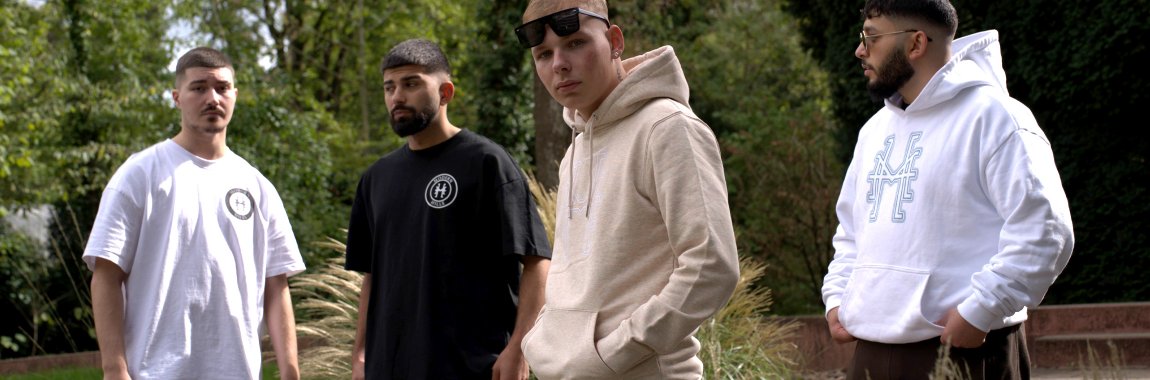 Oversize T-Shirt und oversize Hoodies bedruckt